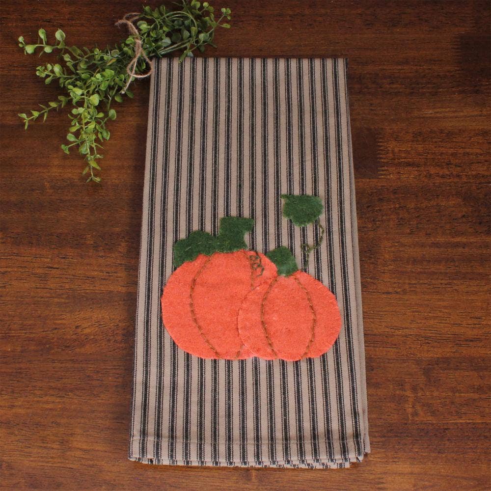 Pumpkin Patchwork Towel  Set of 2 ET820011