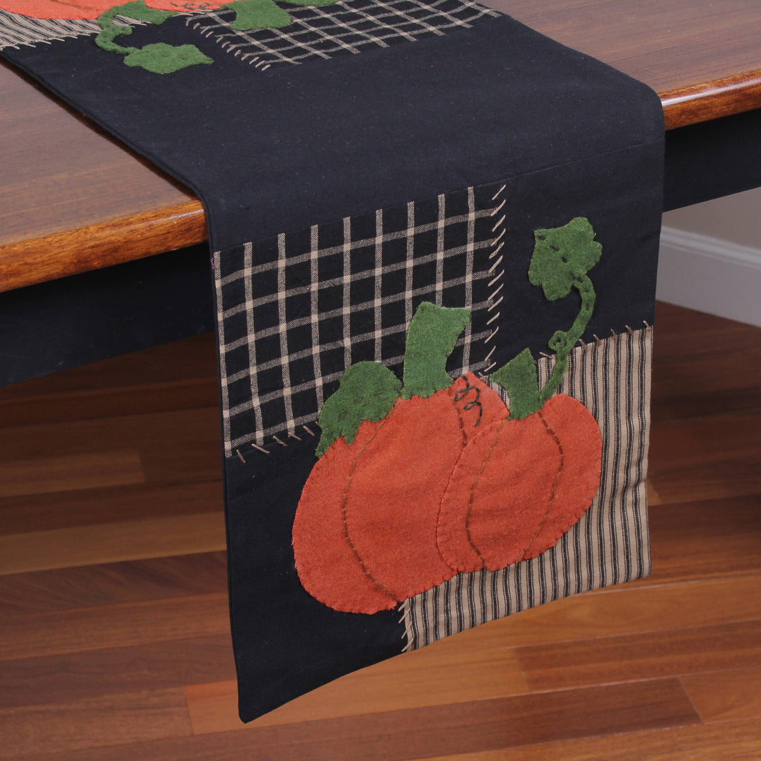 Pumpkin Patchwork Table Runner TR820011