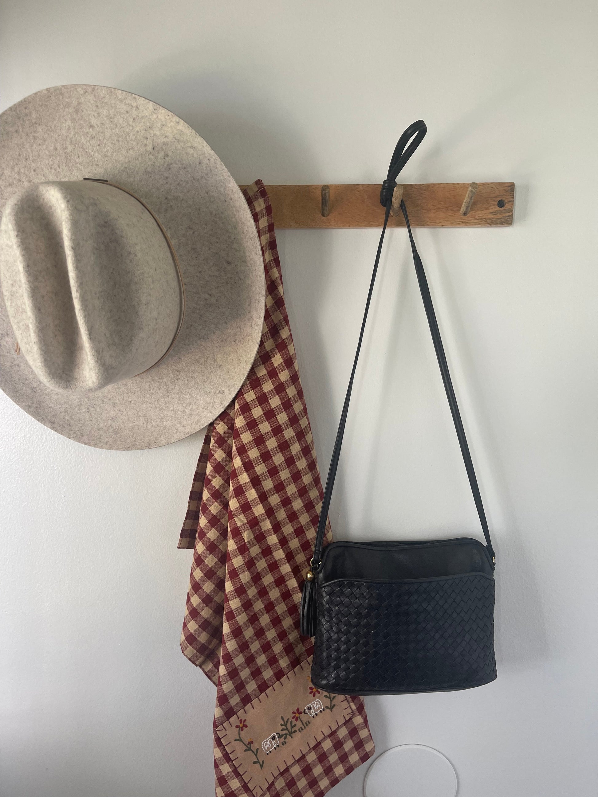 Barn Red Nutmeg 2 Sheep Towel Set Of Two - Home Collections by Raghu