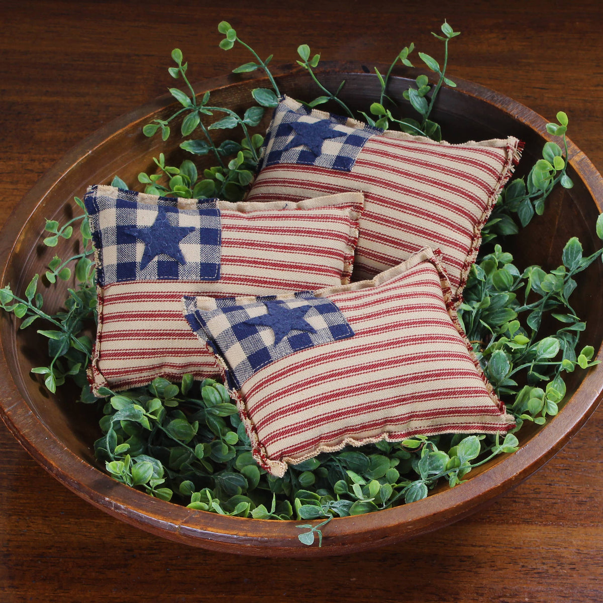 Flag Fill set of 3 Multi Home Accents  - Home Collections by Raghu
