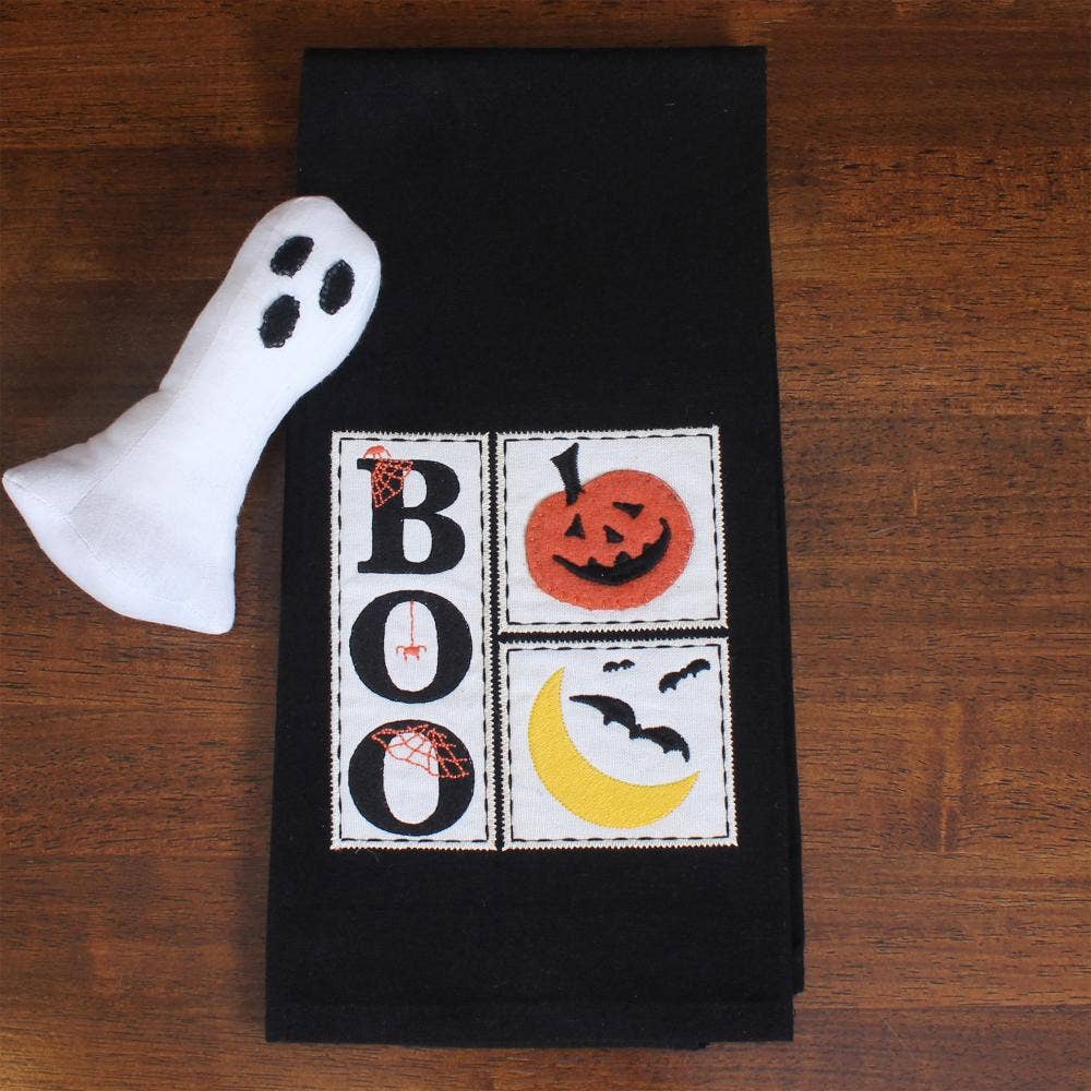 Halloween Sampler Towel  Set of 2 ET840013