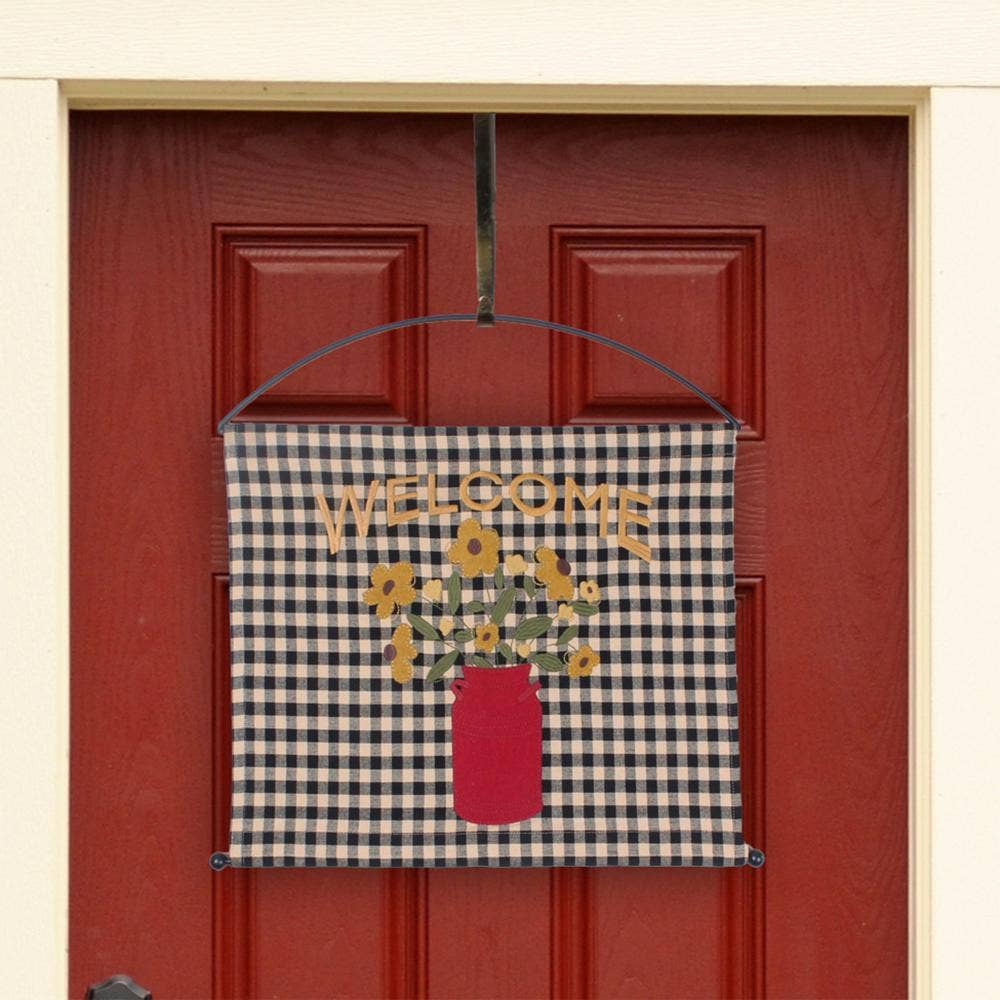 Country Bouquet Pennant DH750007